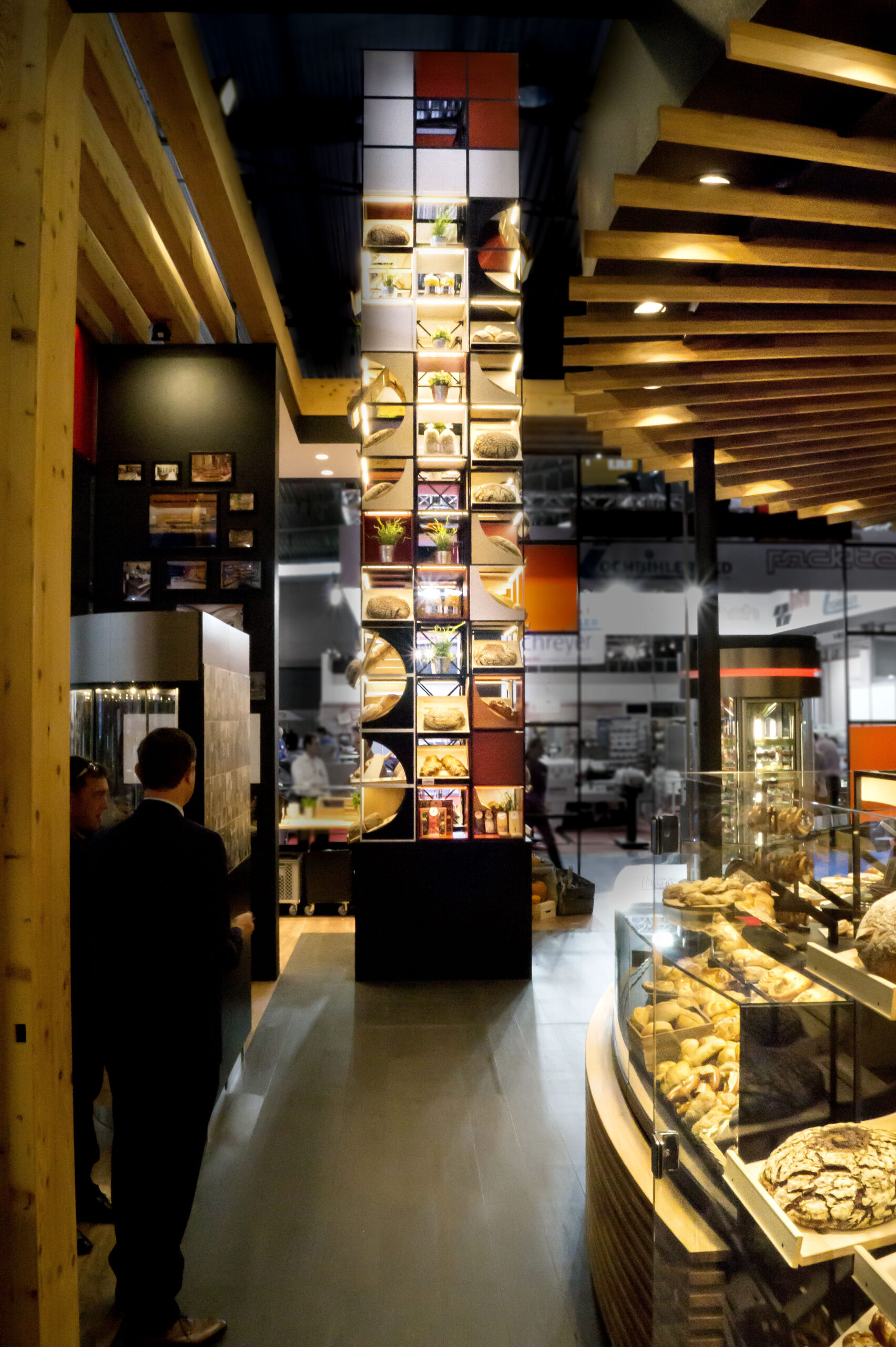 GRID_Schweitzer_Sudback_06_backroom